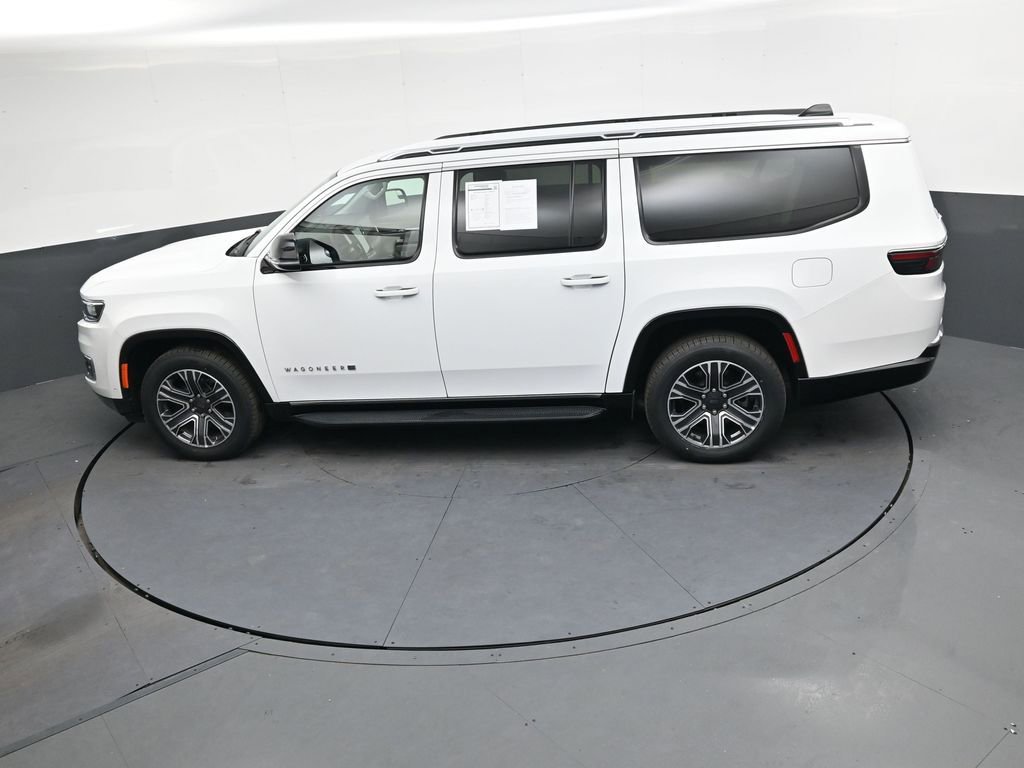Used 2024 Jeep Wagoneer L Series II w/ Flexible Seating Group image 26