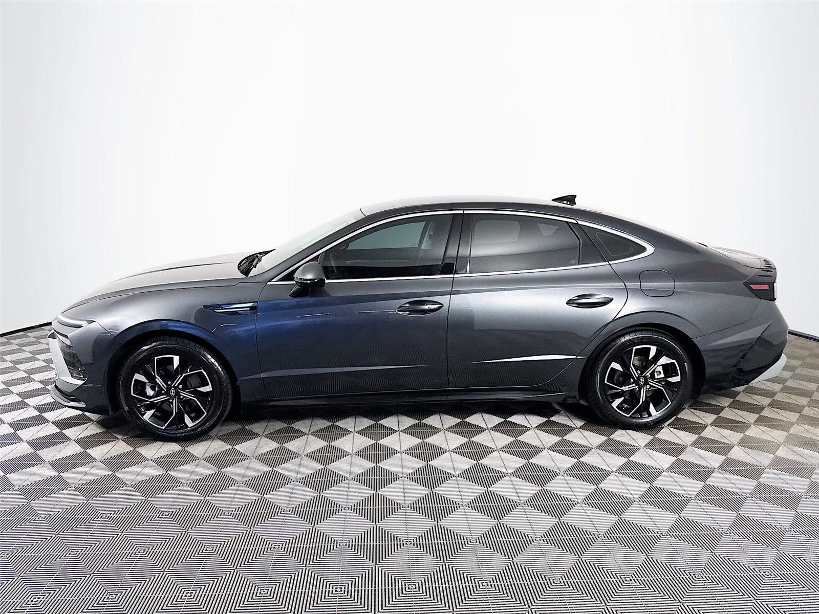 Used 2024 Hyundai Sonata SEL image 9