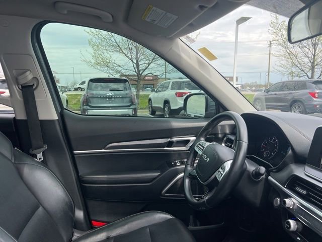 Used 2022 Kia Telluride S AWD/4WD image 40
