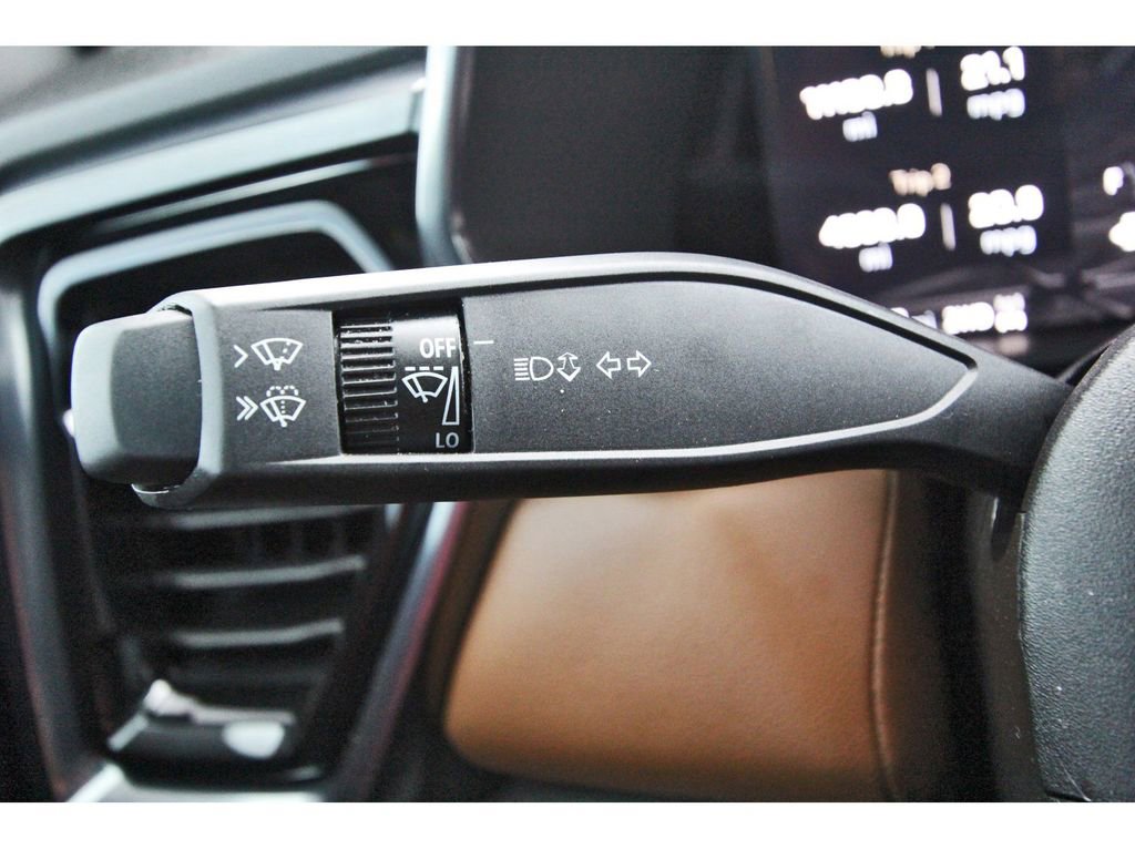 Used 2025 GMC Canyon AT4 image 16