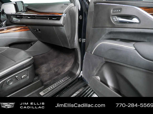 Used 2024 Cadillac Escalade Premium Luxury w/ Performance Package image 25