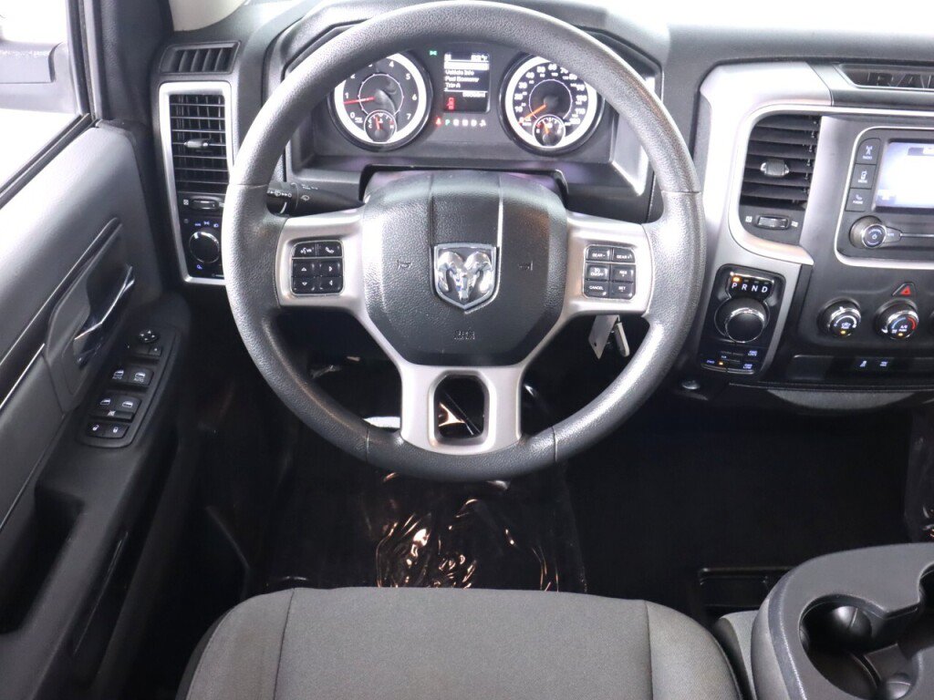 Used 2023 RAM 1500 Classic SLT AWD/4WD image 31