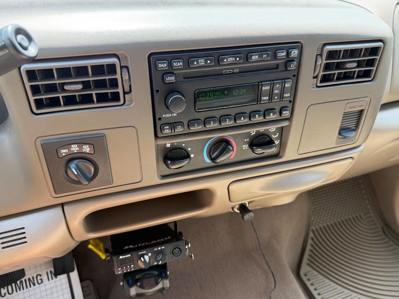 Used 2001 Ford F350 Lariat image 8