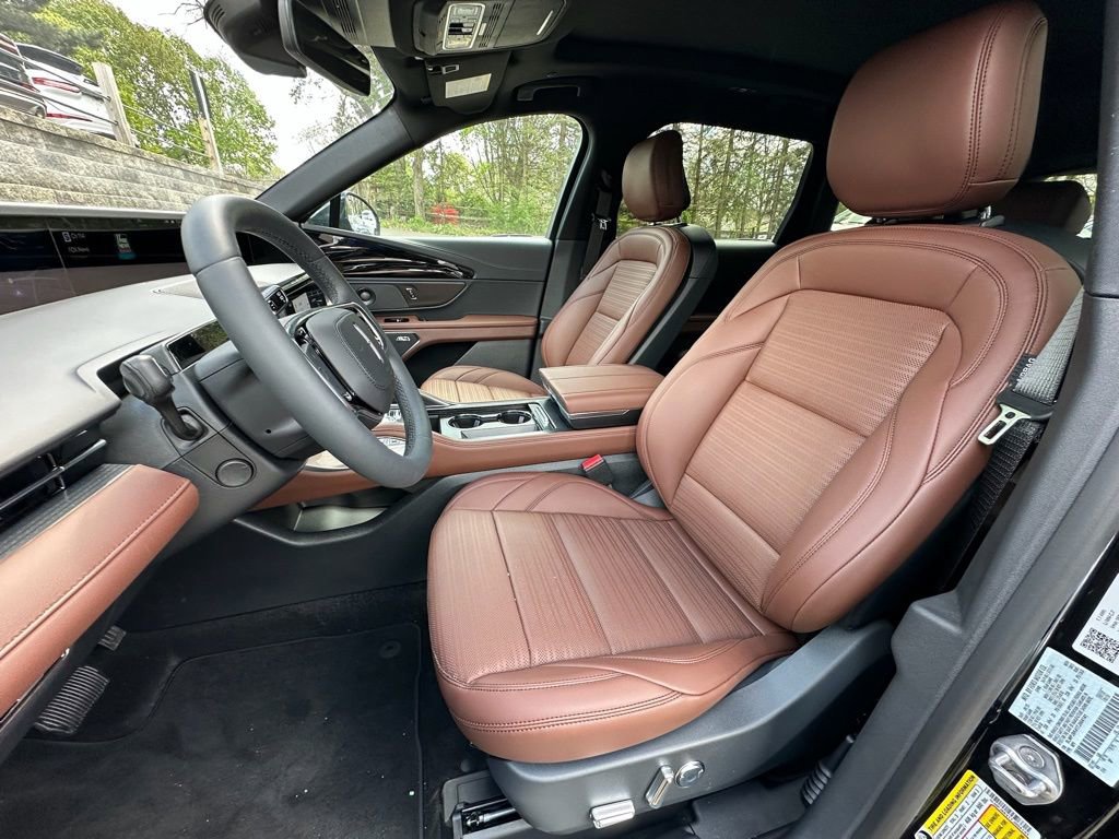 New 2026 Lincoln Nautilus Reserve AWD/4WD image 17