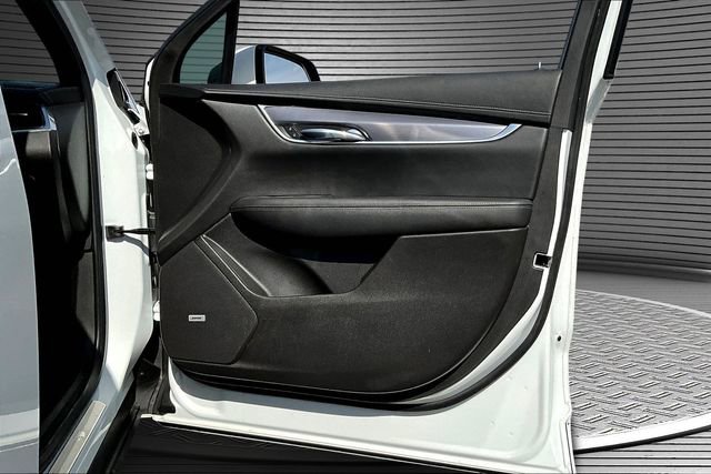 Certified 2023 Cadillac XT6 Luxury image 28