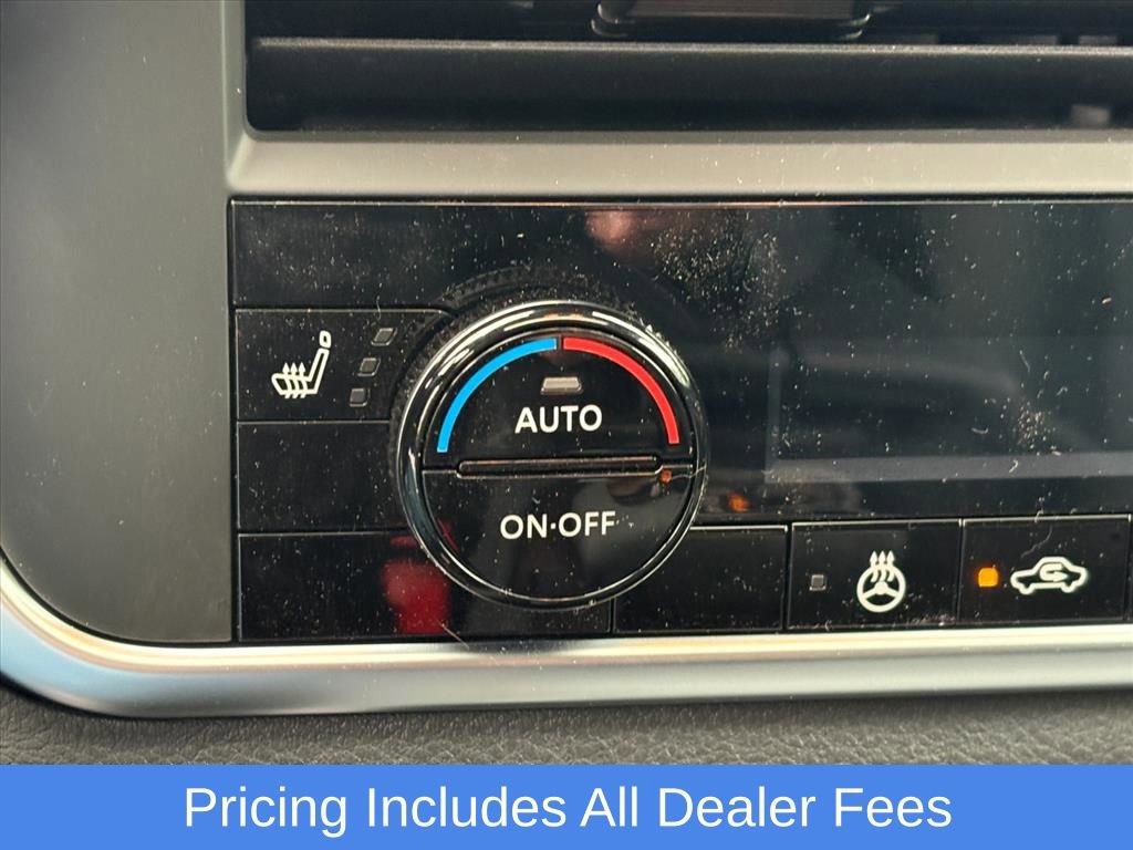 Used 2026 Nissan Rogue SV FWD image 15