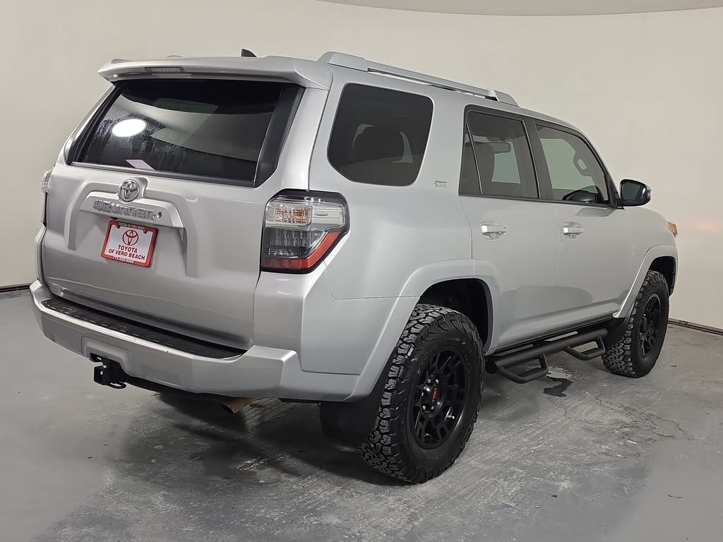 Used 2018 Toyota 4Runner SR5 Premium AWD/4WD image 6