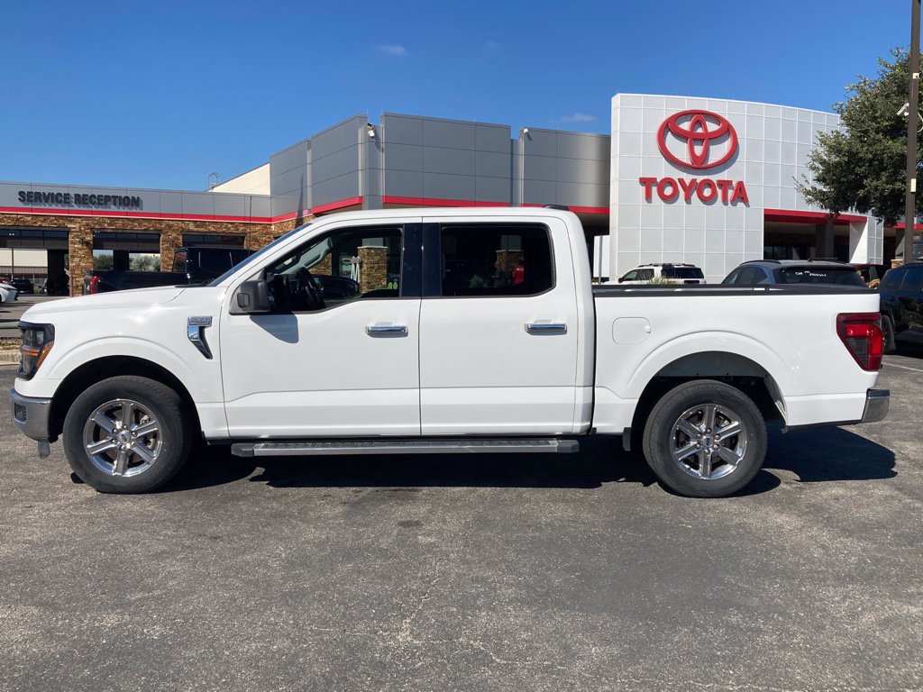 Used 2025 Ford F150 XLT w/ Equipment Group 301A Standard RWD image 8