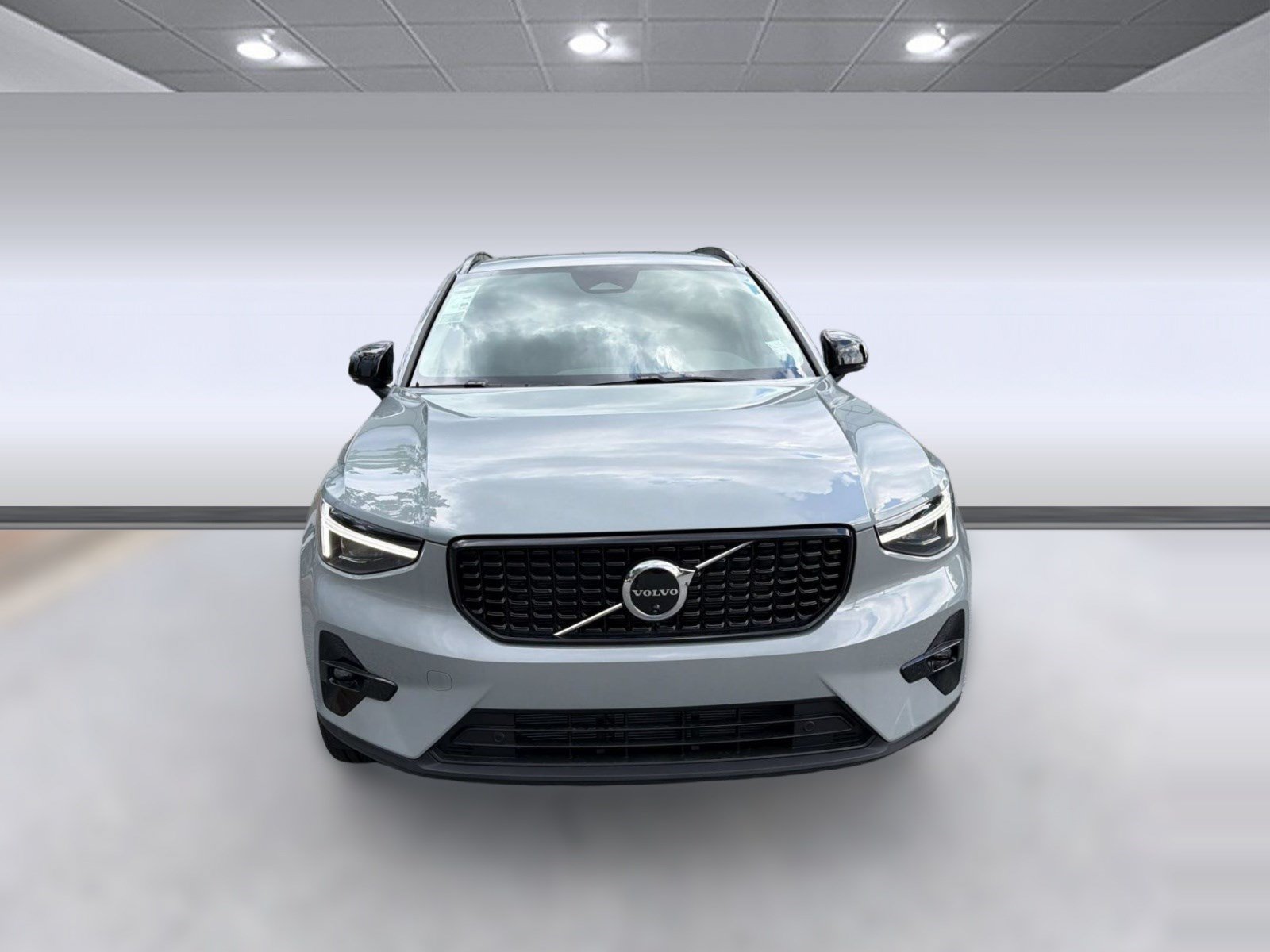 New 2026 Volvo XC40 B5 Plus w/ Protection Package Premier AWD/4WD image 6