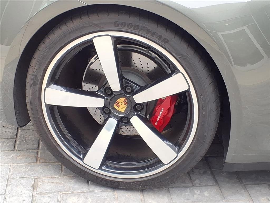 Used 2020 Porsche 911 Carrera S image 12