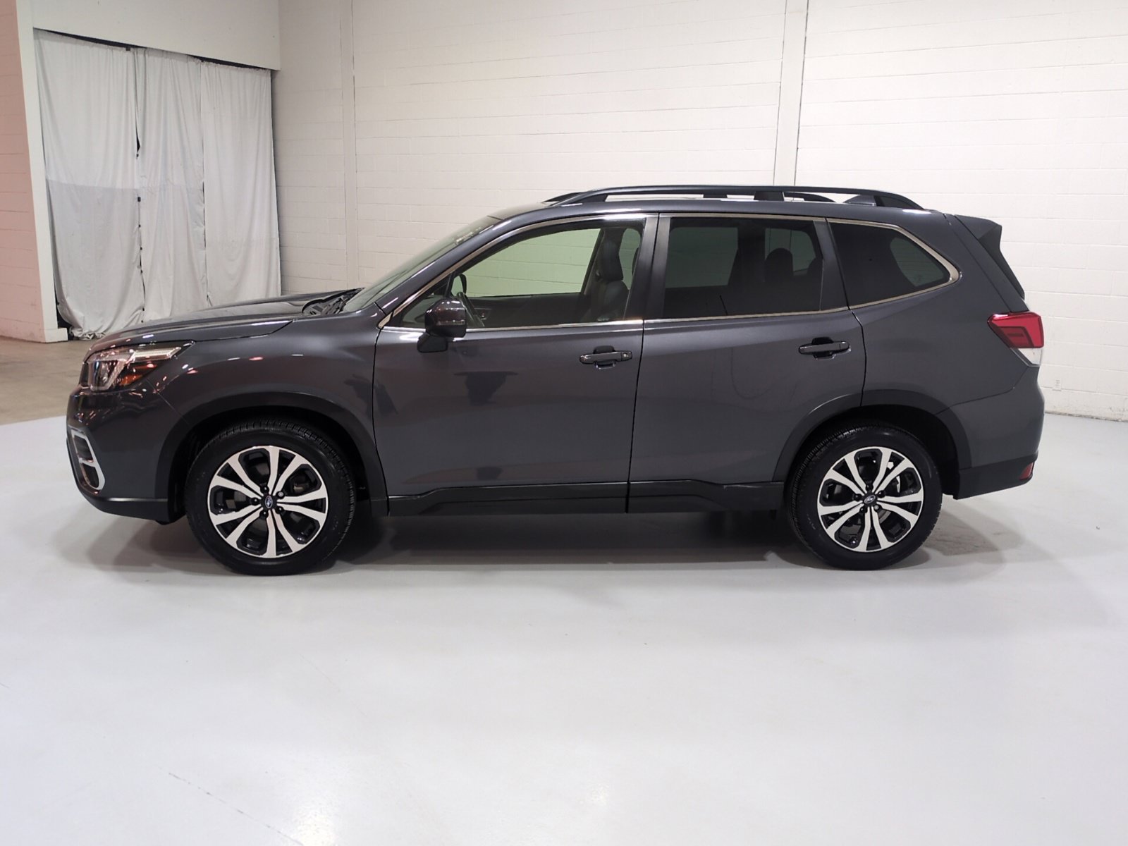 Used 2020 Subaru Forester Limited AWD/4WD image 6