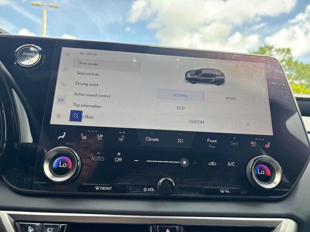 Used 2024 Lexus RX 500h F Sport w/ Convenience Package image 31