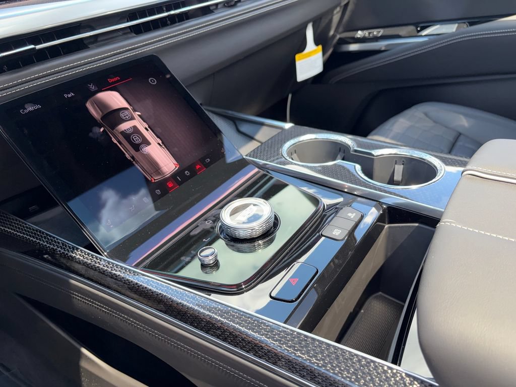 Used 2026 Cadillac Escalade V AWD/4WD image 19