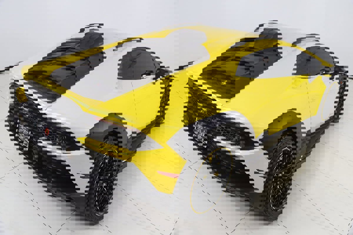 Used 2024 Lamborghini Huracan Sterrato image 82