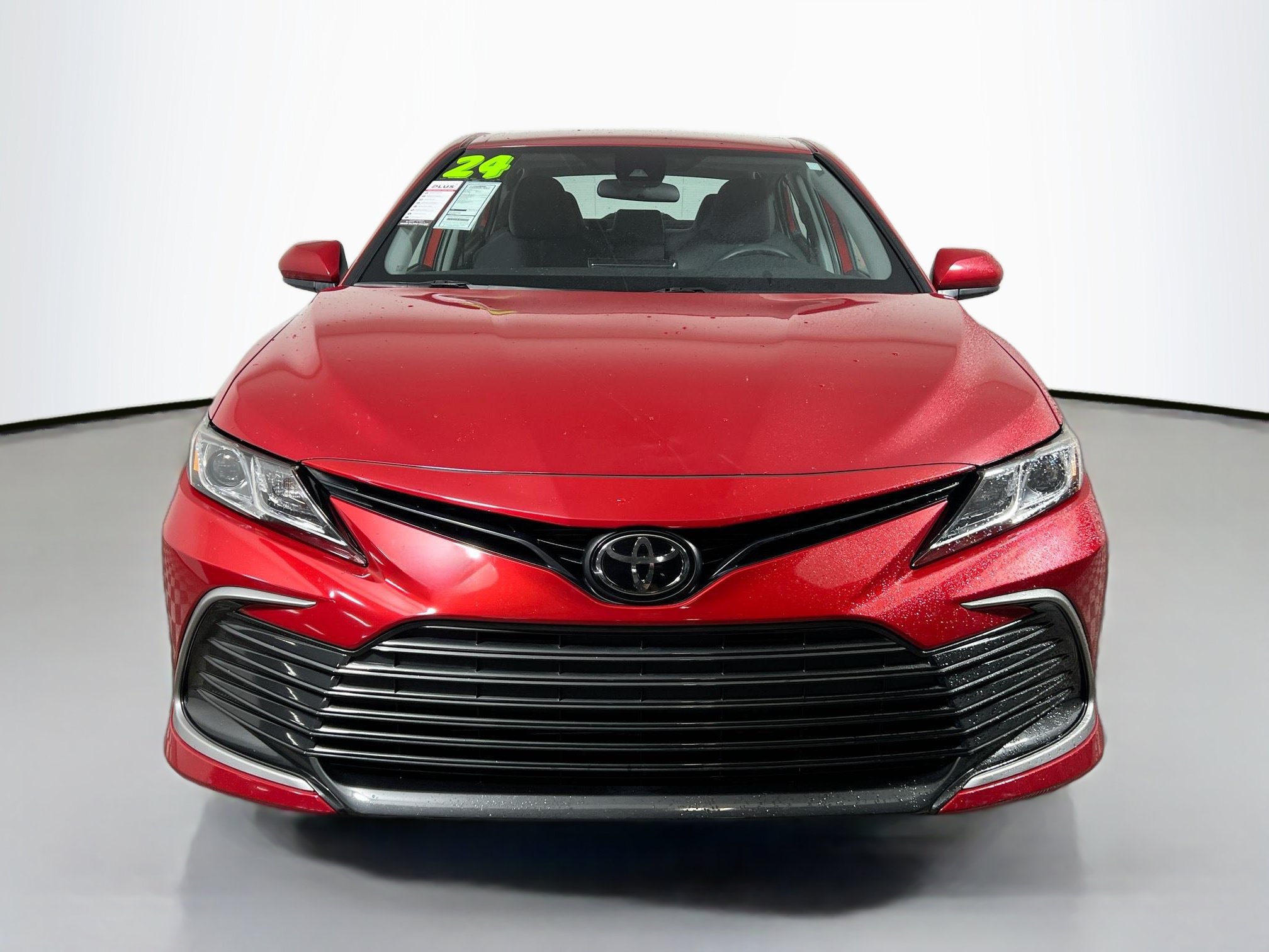 Used 2024 Toyota Camry LE FWD image 11