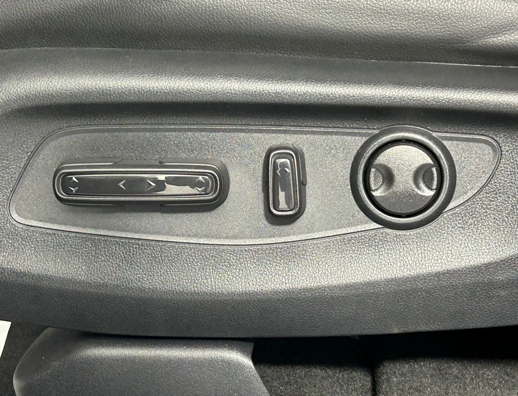 Used 2025 Honda CR-V Sport-L image 31