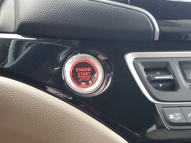 Used 2019 Honda Pilot Touring image 32