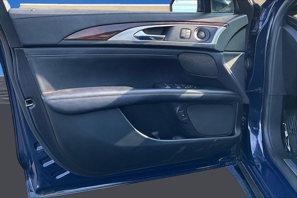 Used 2018 Lincoln MKZ Reserve FWD image 22