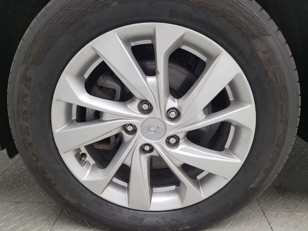 Used 2019 Hyundai Tucson Value AWD/4WD image 31