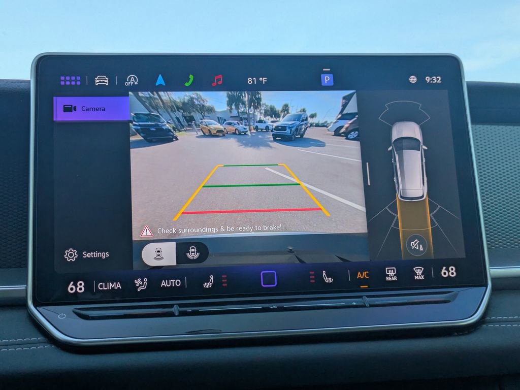 Used 2025 Volkswagen Tiguan SE image 21