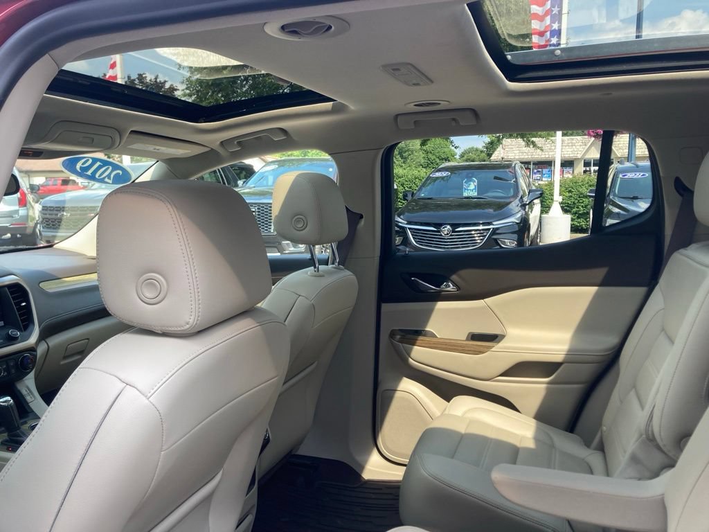 Used 2019 GMC Acadia Denali AWD/4WD image 15