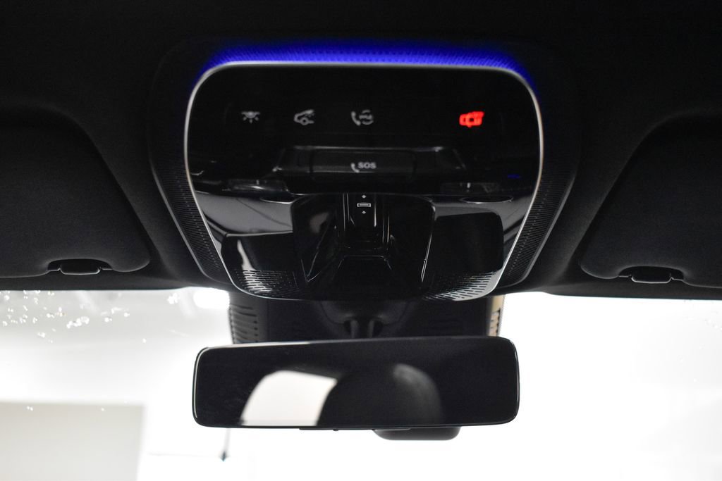 Used 2024 Mercedes-Benz GLC 300 4MATIC image 34