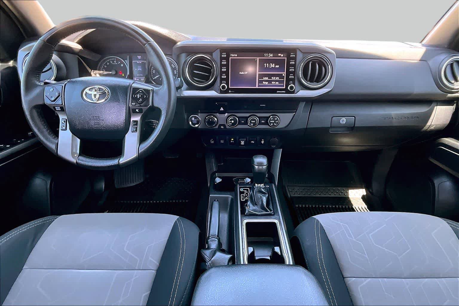 Used 2020 Toyota Tacoma TRD Sport w/ Technology Package AWD/4WD image 14