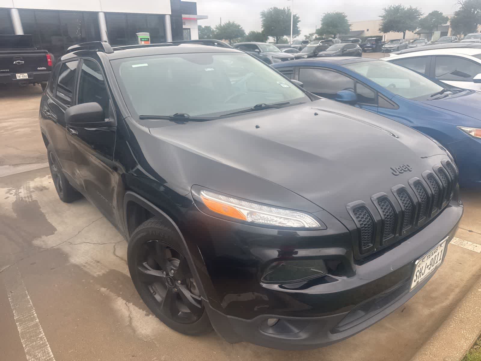 Used 2017 Jeep Cherokee High Altitude FWD image 5