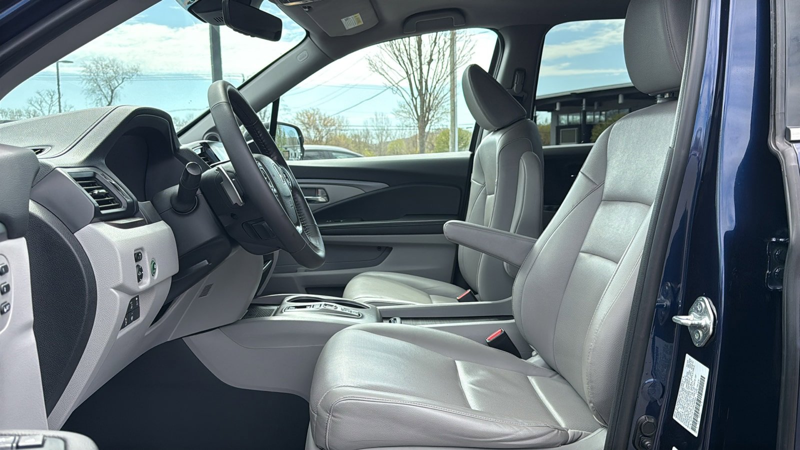 Used 2023 Honda Ridgeline RTL-E image 12