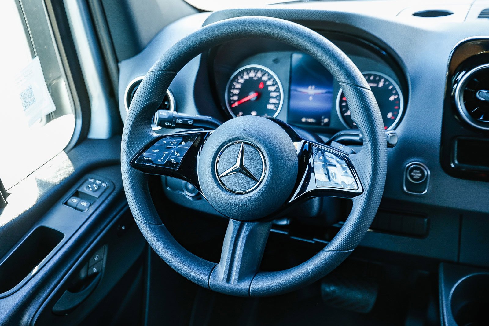 New 2025 Mercedes-Benz Sprinter 2500 image 13