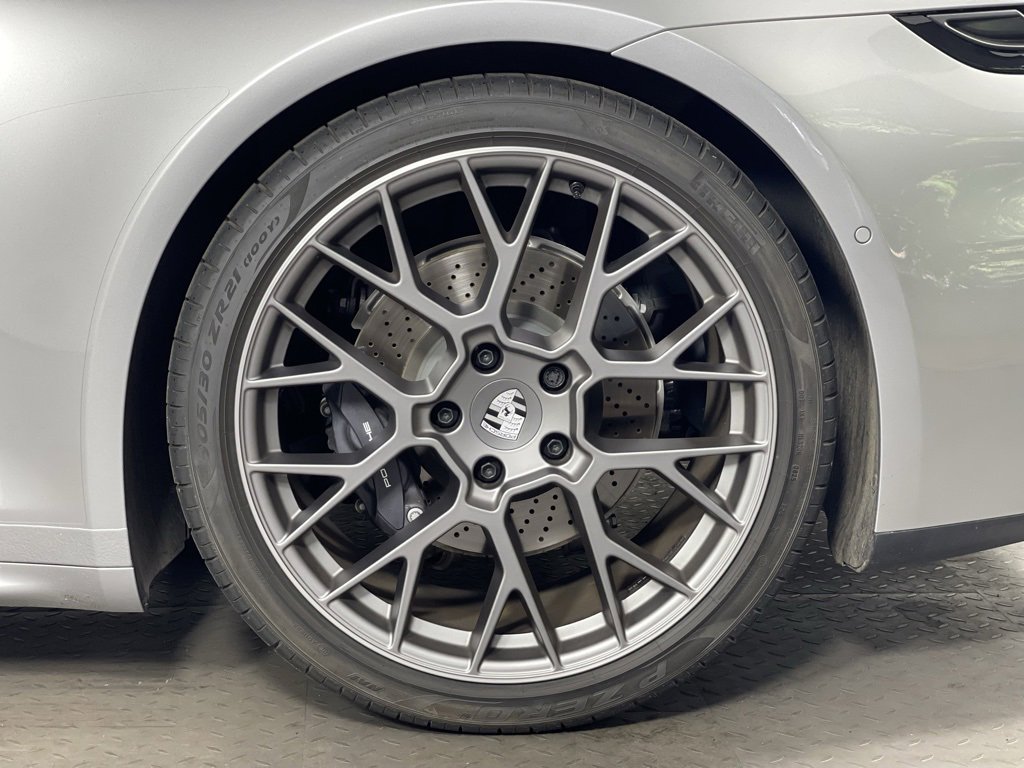 Certified 2025 Porsche 911 Carrera image 14