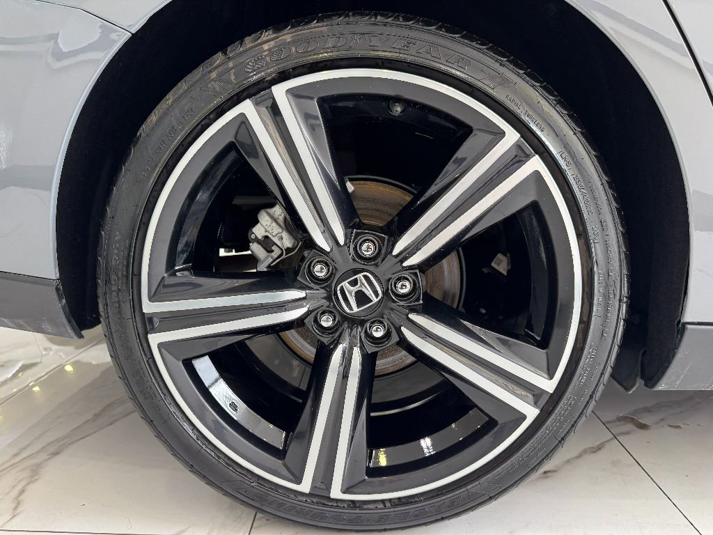 Used 2025 Honda Accord Sport image 9