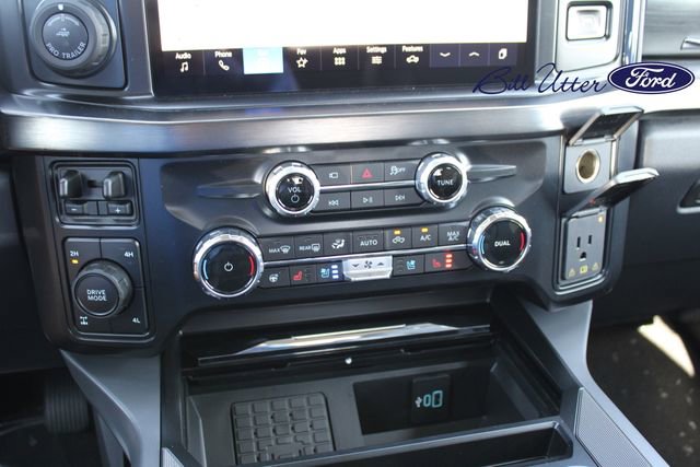 New 2026 Ford F250 Lariat w/ Black Appearance Package image 15