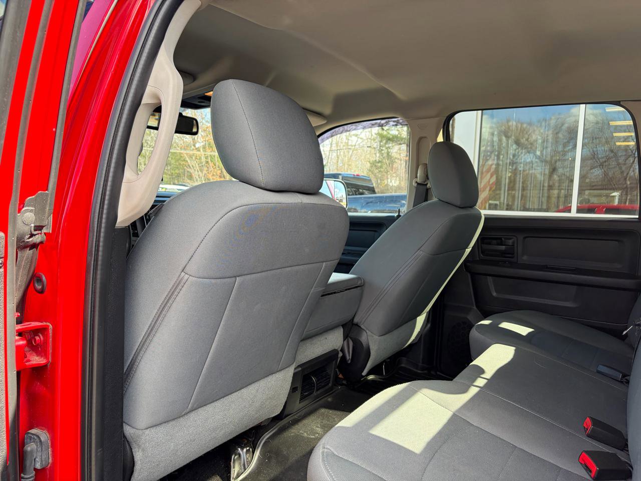 Used 2016 RAM 2500 Tradesman w/ Chrome Appearance Group image 41