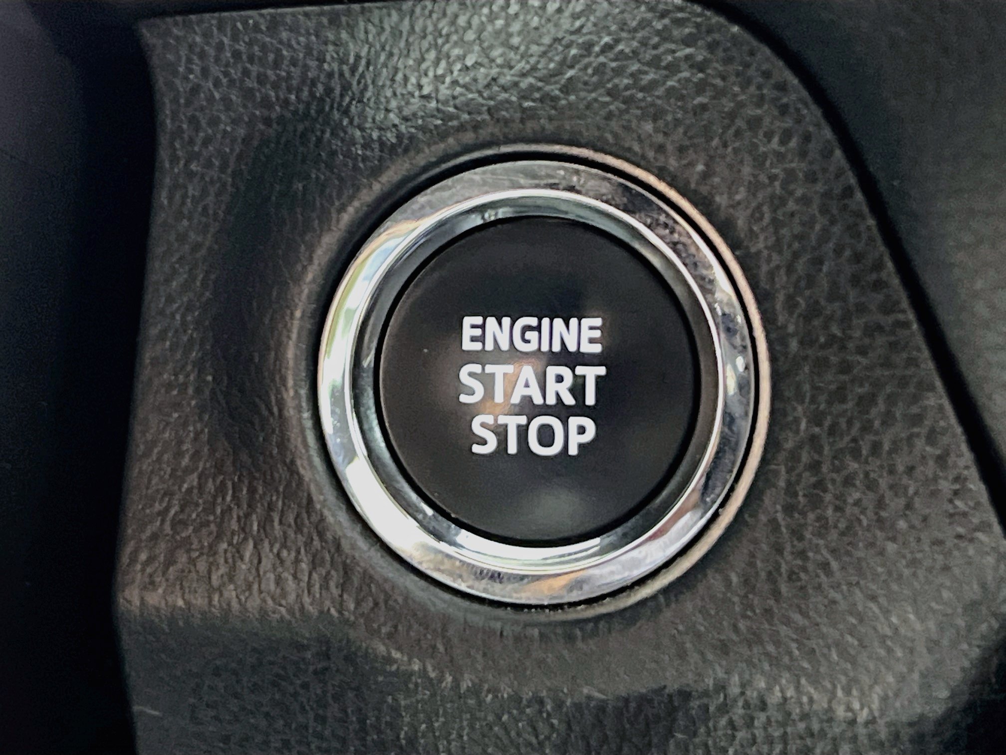 Used 2025 Toyota RAV4 XLE FWD image 23