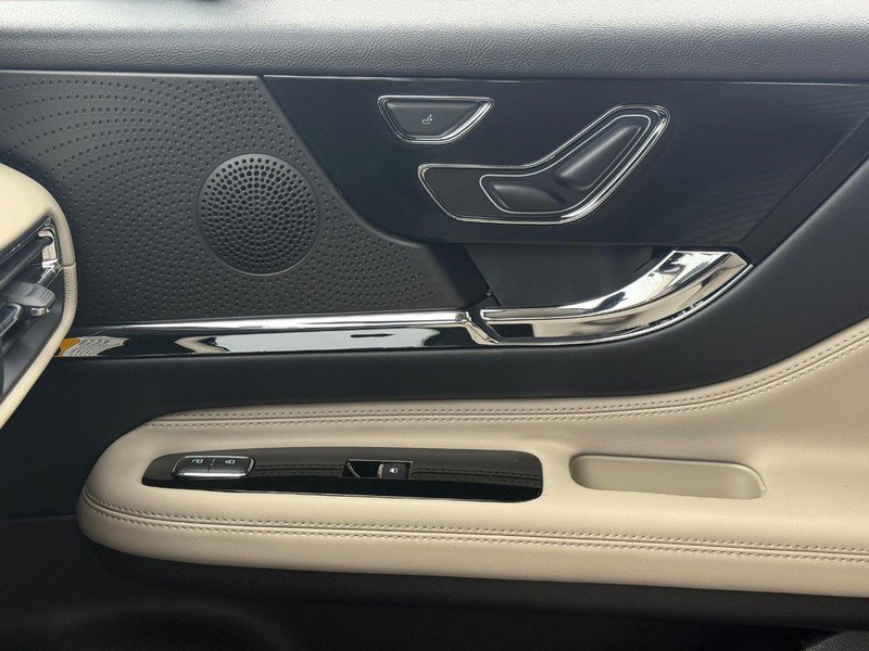 New 2026 Lincoln Corsair Grand Touring image 15