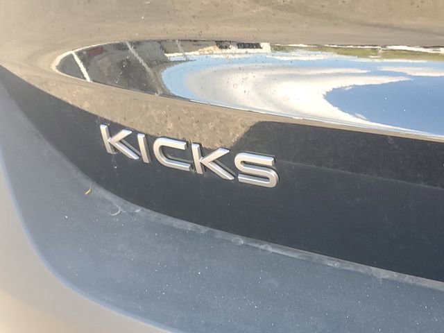 Certified 2025 Nissan Kicks SR w/ SR Premium Package FWD image 6