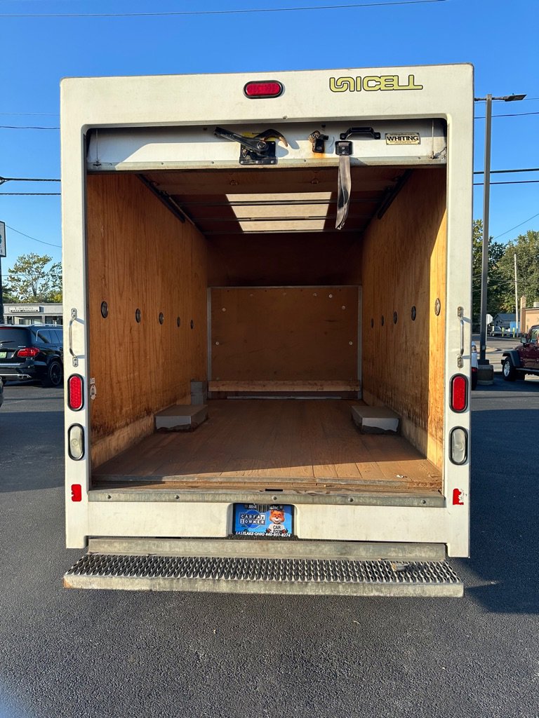 Used 2014 GMC Savana 3500 image 9