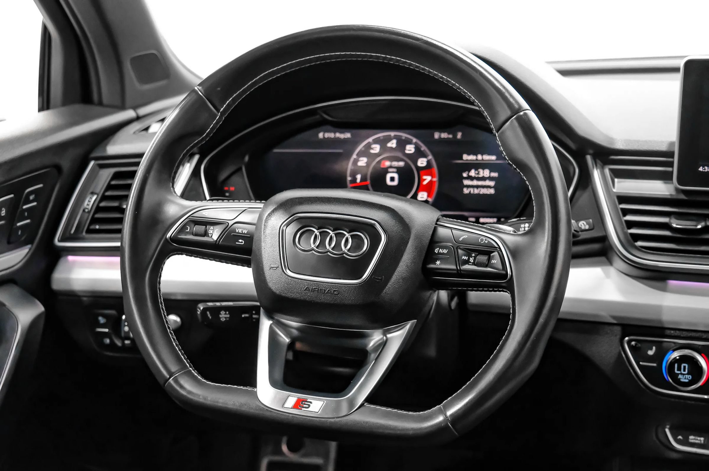 Used 2018 Audi SQ5 Prestige w/ Prestige Package AWD/4WD image 24