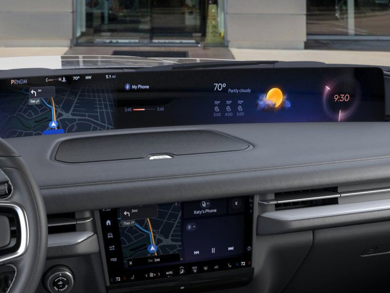 New 2026 Lincoln Navigator Premiere image 14