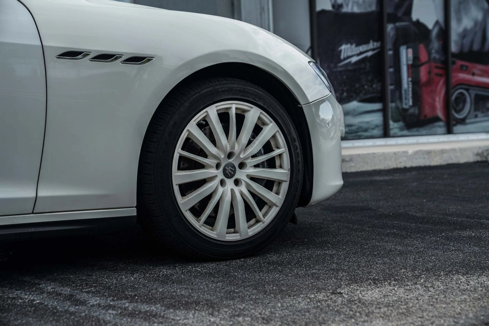 Used 2020 Maserati Ghibli S Q4 AWD/4WD image 3