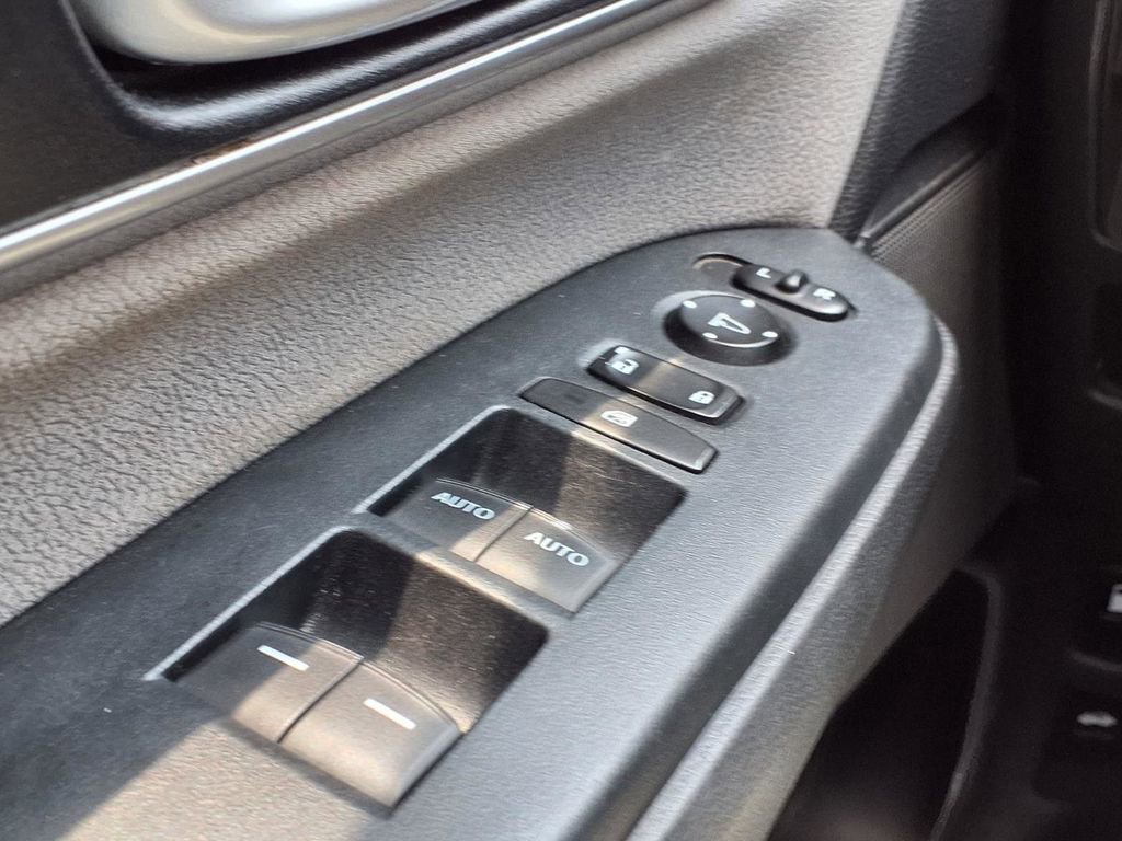 Used 2019 Honda CR-V EX image 20