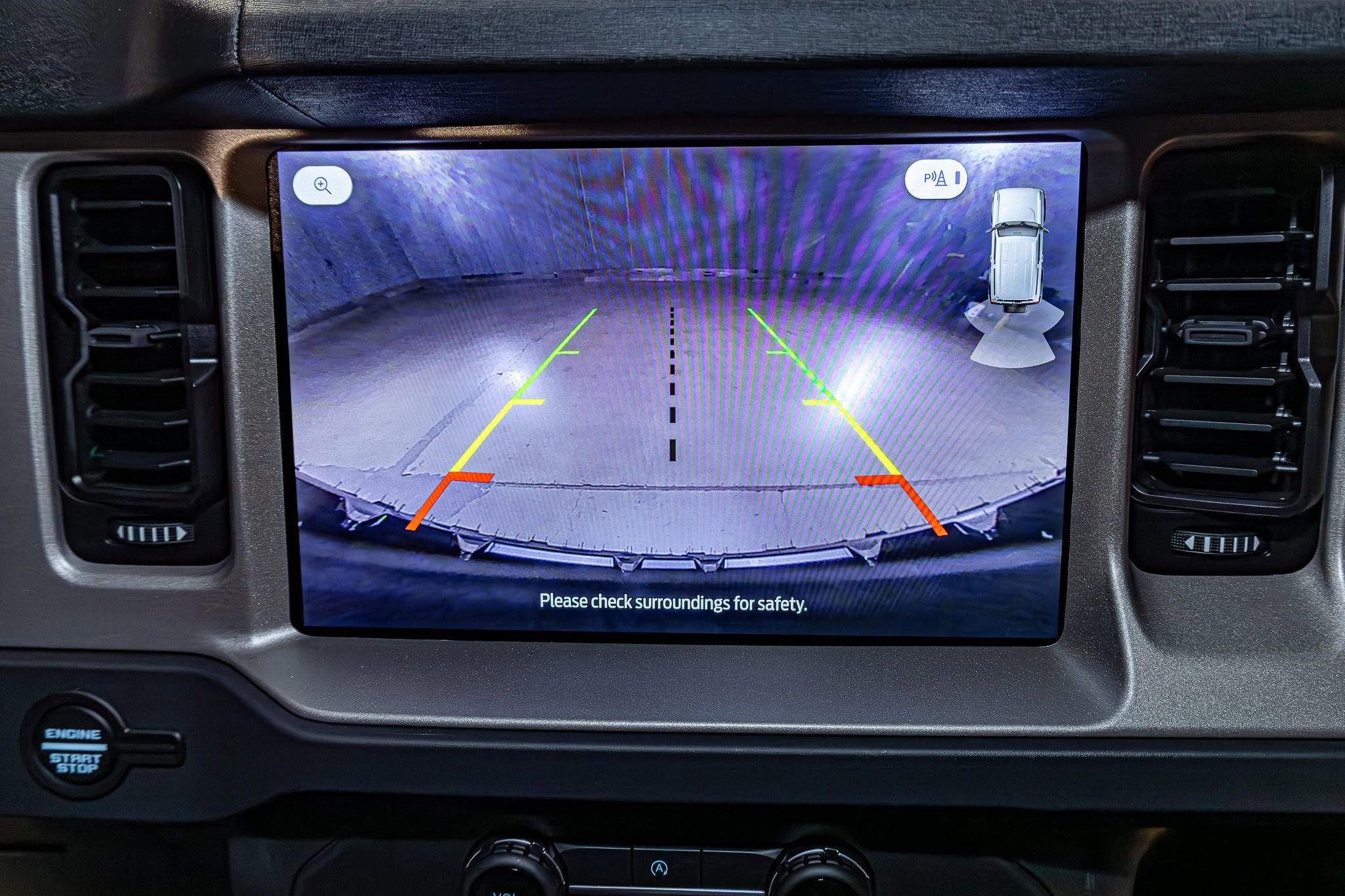 Used 2025 Ford Bronco Outer Banks image 19