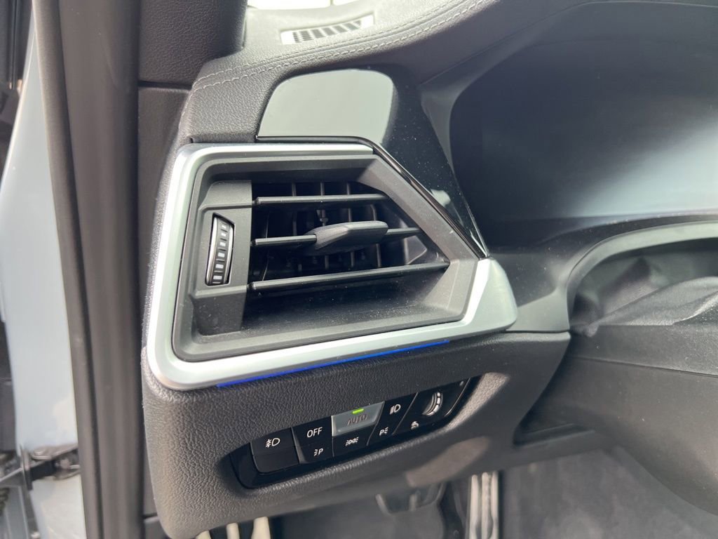 Used 2022 BMW 430i Convertible w/ M Sport Package image 17