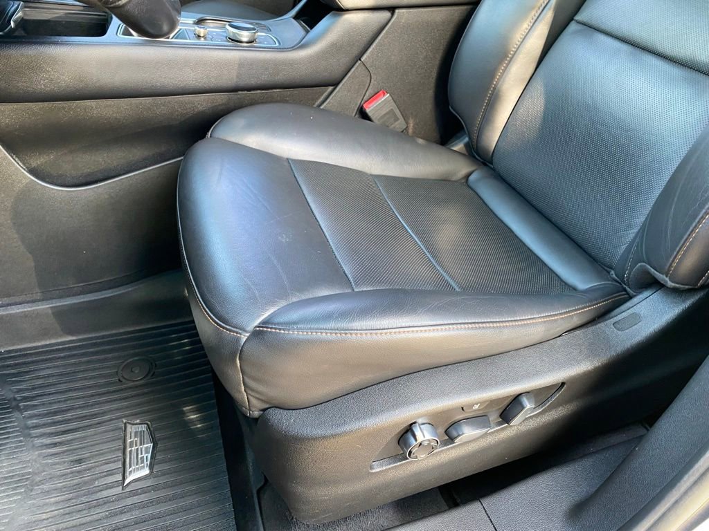 Used 2021 Cadillac XT4 Sport w/ Sun And Sound Package AWD/4WD image 27
