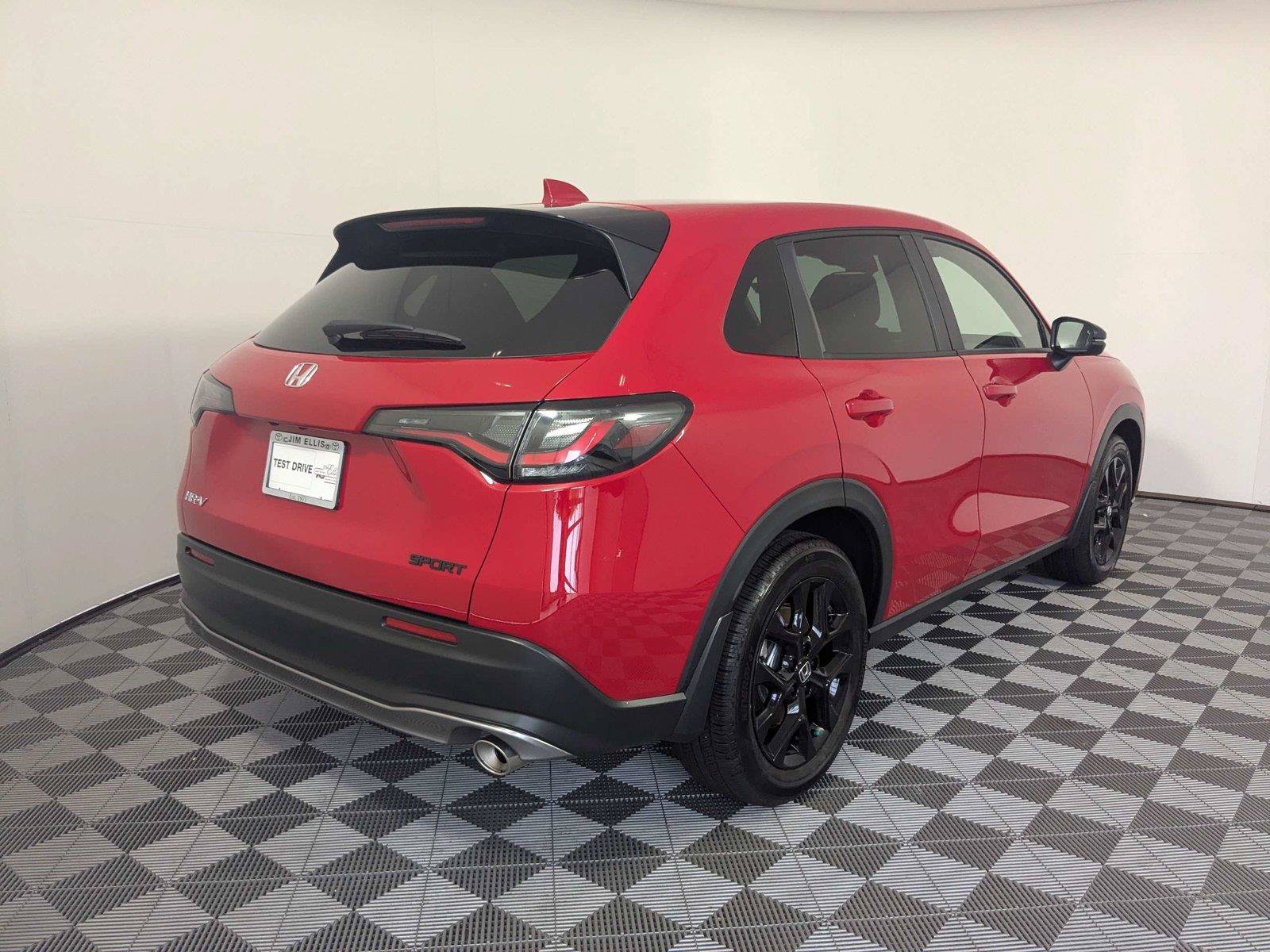 Used 2023 Honda HR-V Sport image 6