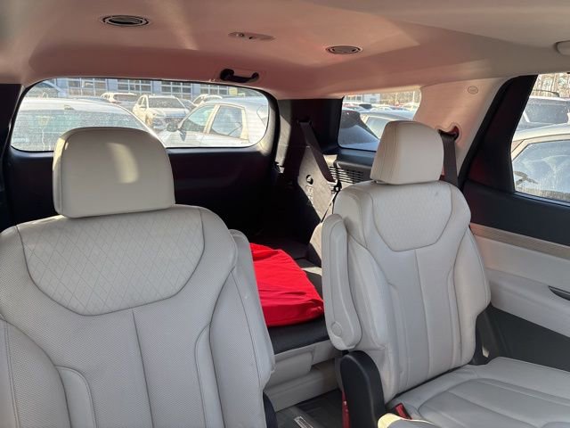 Used 2021 Hyundai Palisade SEL w/ Premium Package image 12