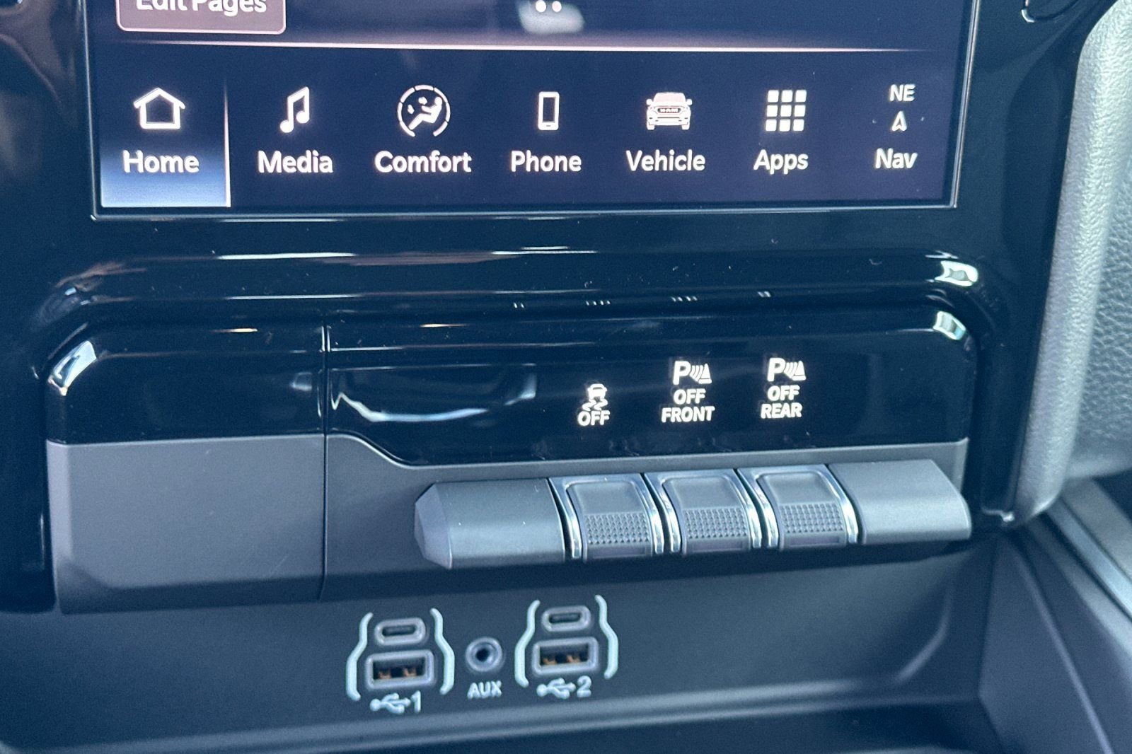 New 2026 RAM 1500 4x4 Crew Cab image 20