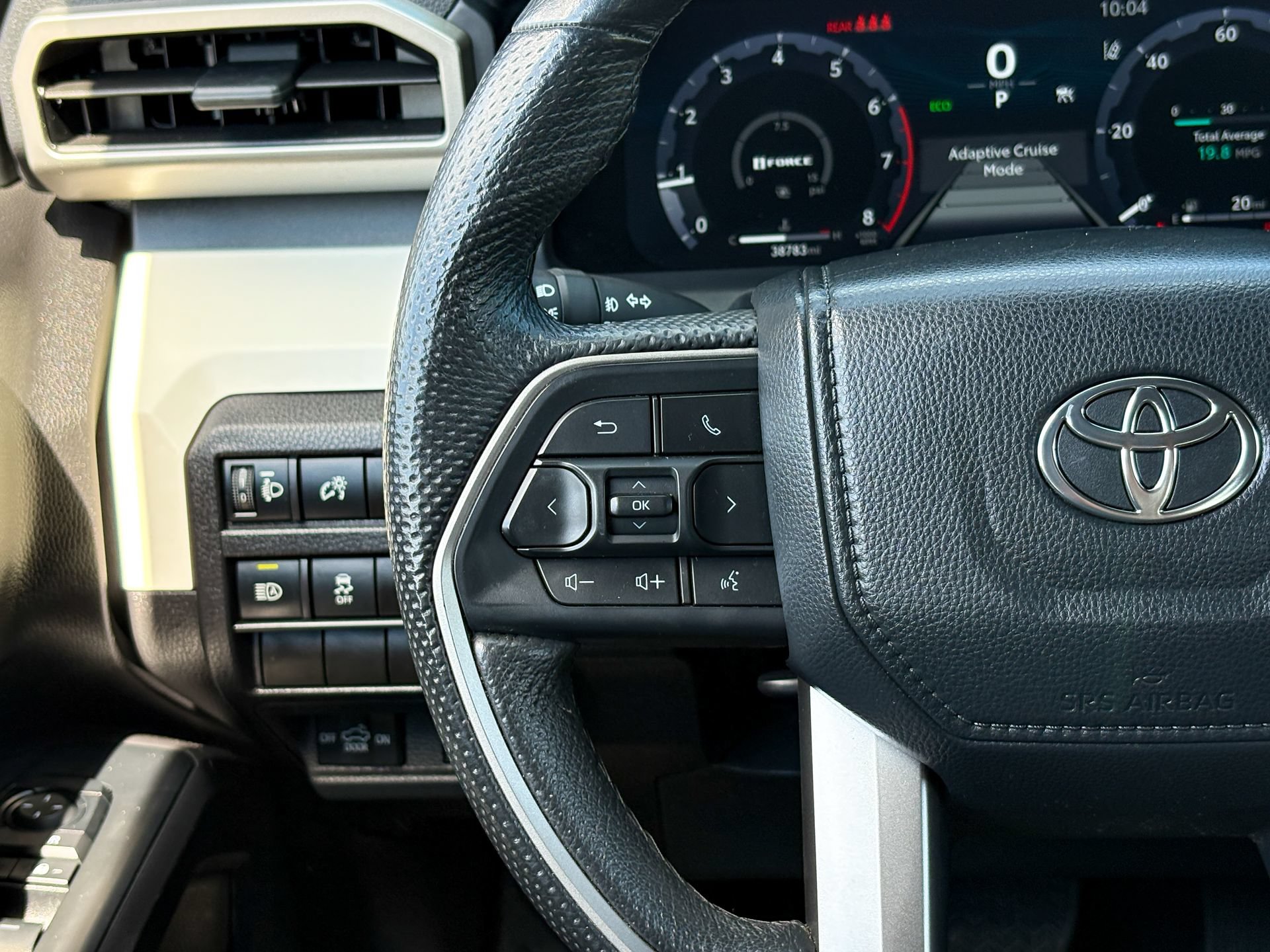 Used 2024 Toyota Tacoma TRD Off-Road AWD/4WD image 29