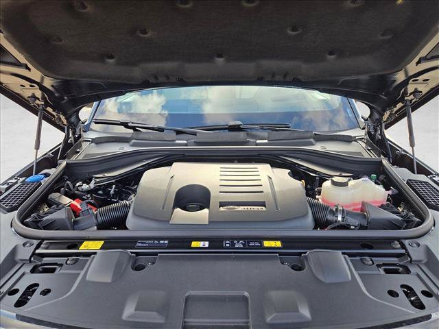 New 2026 Land Rover Range Rover SE AWD/4WD image 17